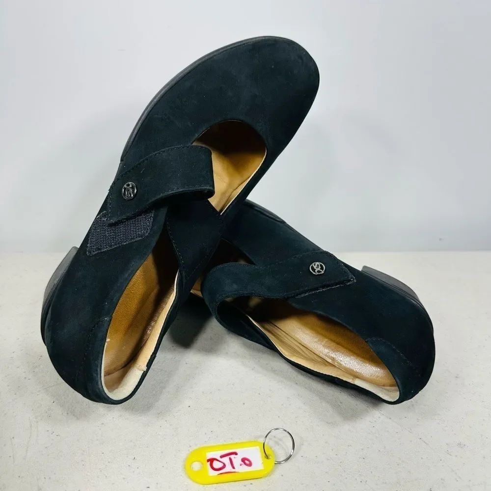 Hartjes mary jane women's size 4.5 black suede minimalist heels comfort shoes